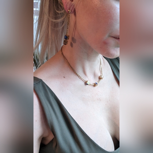 Louis Vuitton Gold Gamble Earrings - Picture 13 of 15